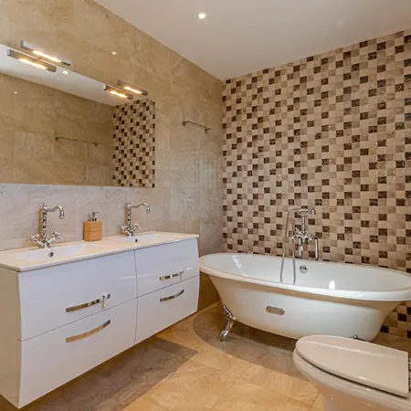 Luxury Andalucia Seaview Private Pool Close To Centre Villa Benalmadena